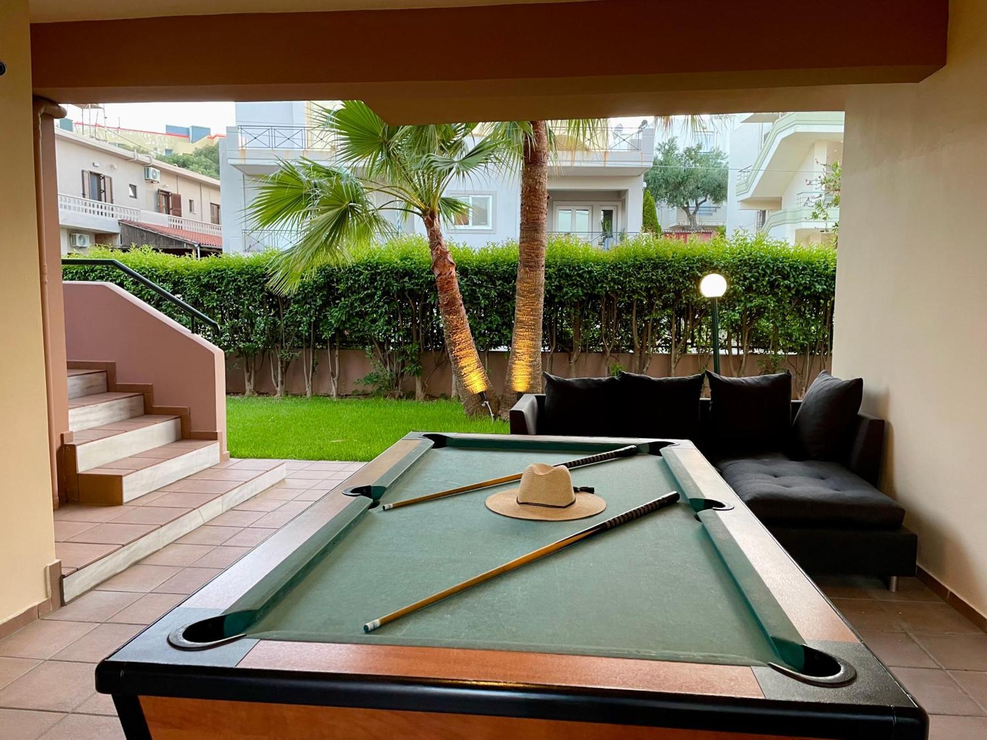Theos Holidays Apartments Като-Дарацо Екстер'єр фото